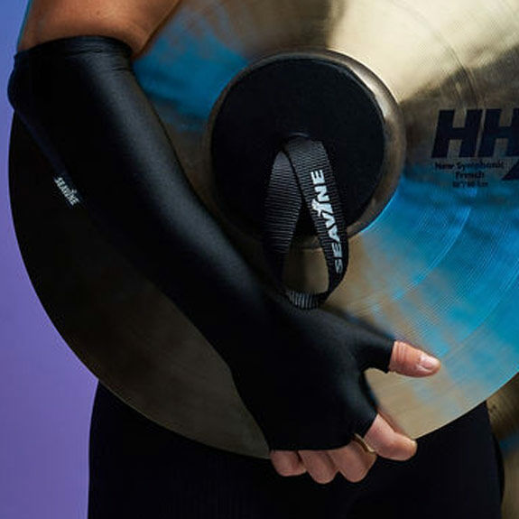 Large Black Seavine Cymbal Gloves