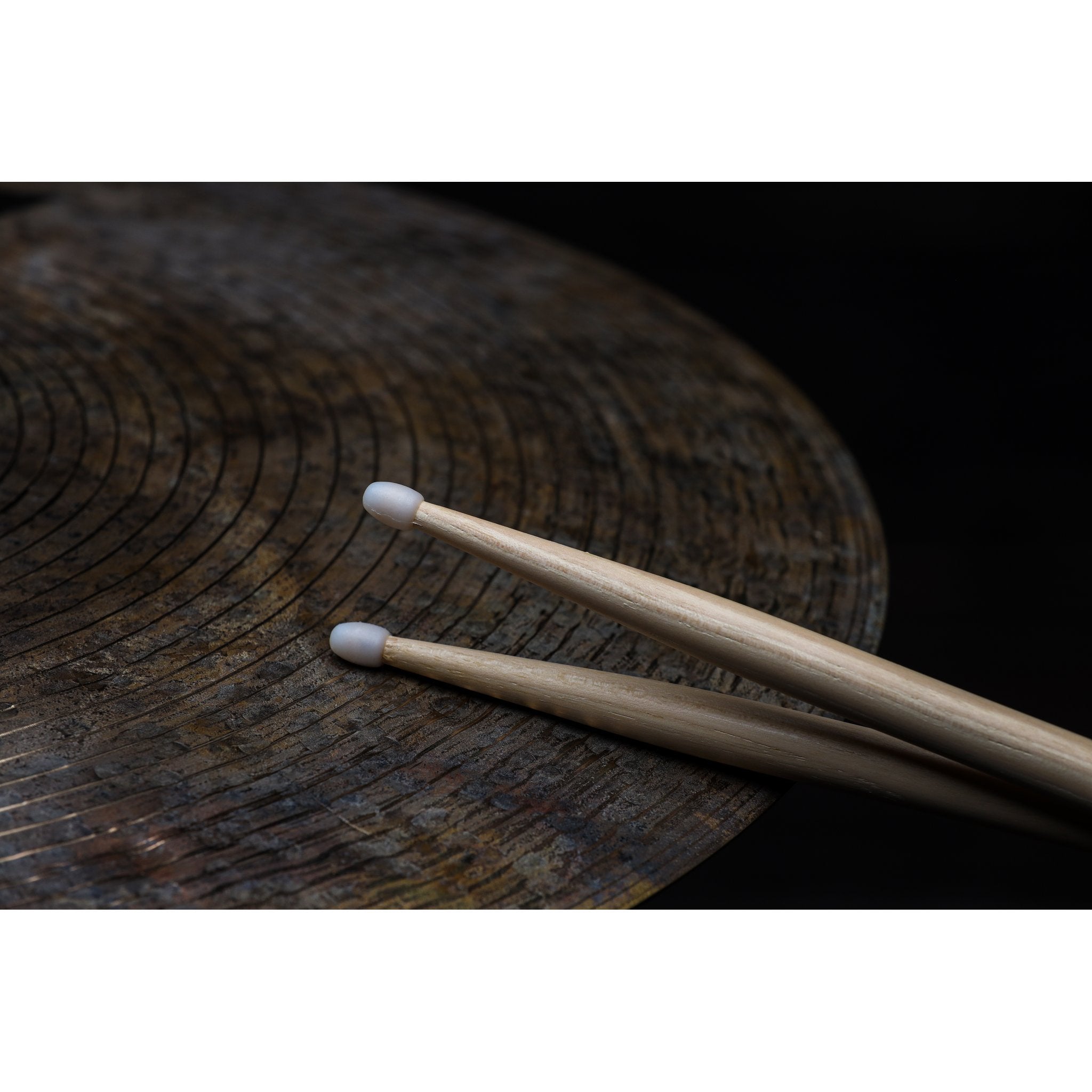 Vic Firth American Classic 5AN Drumsticks - Nylon Tip - Image 5