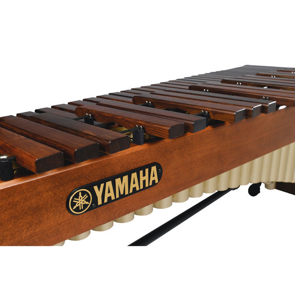 Yamaha 4.3 Octave Professional Rosewood Marimba